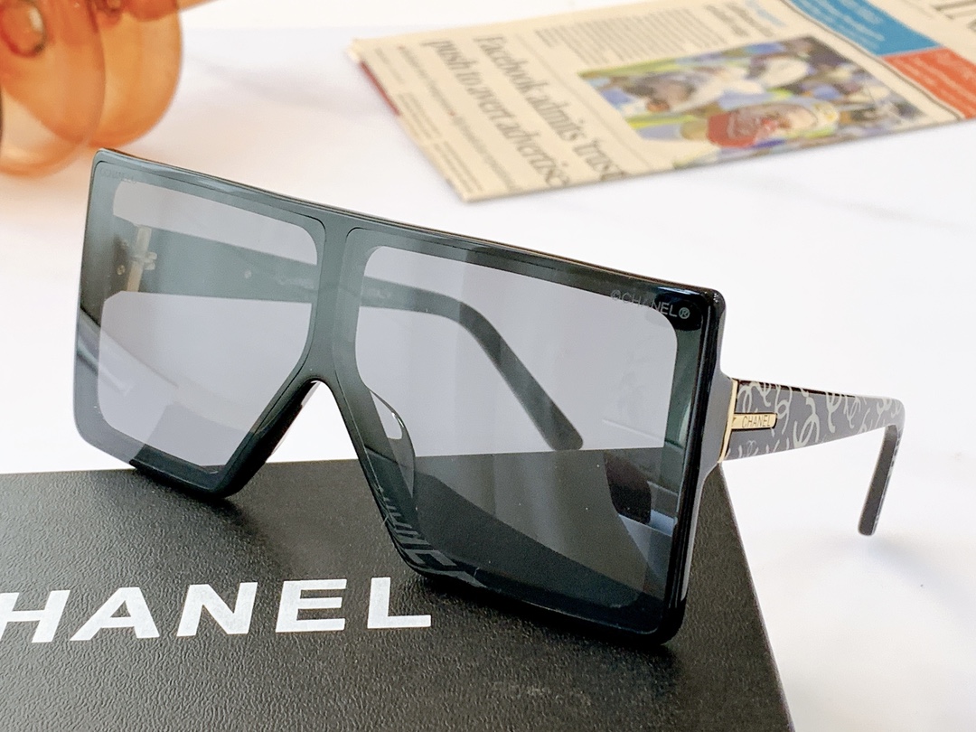 C*hanel Glasses Top