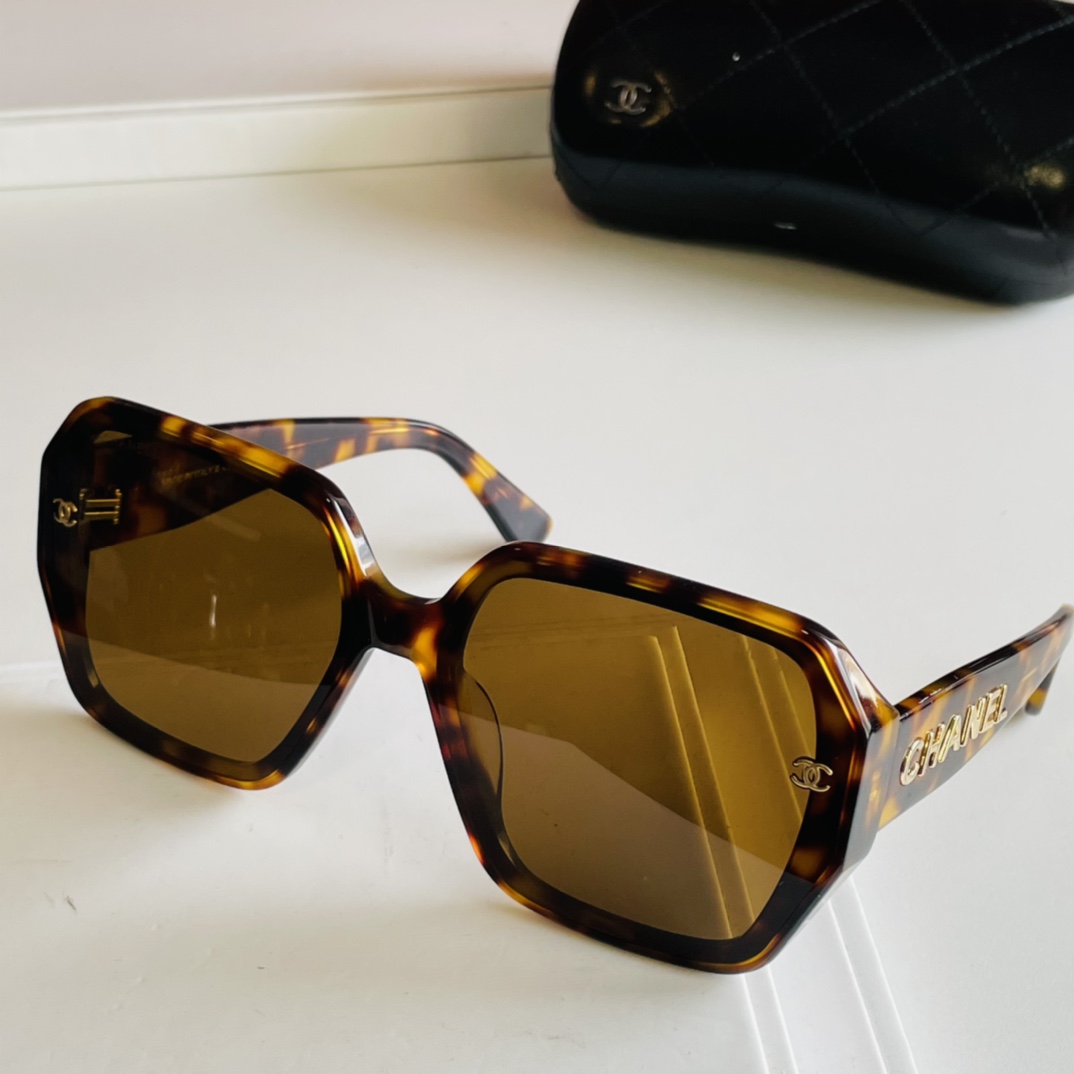C*hanel Glasses Top