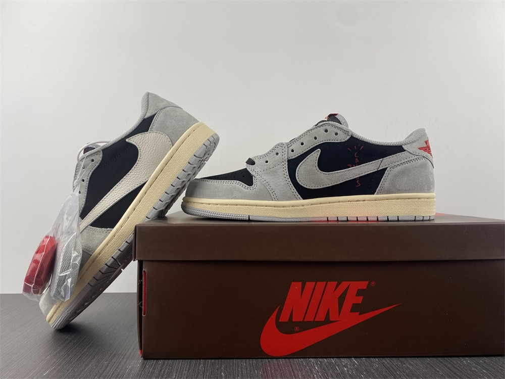 T*ravis S*cott x Air Jordan 1 Low OG DM7866-010
