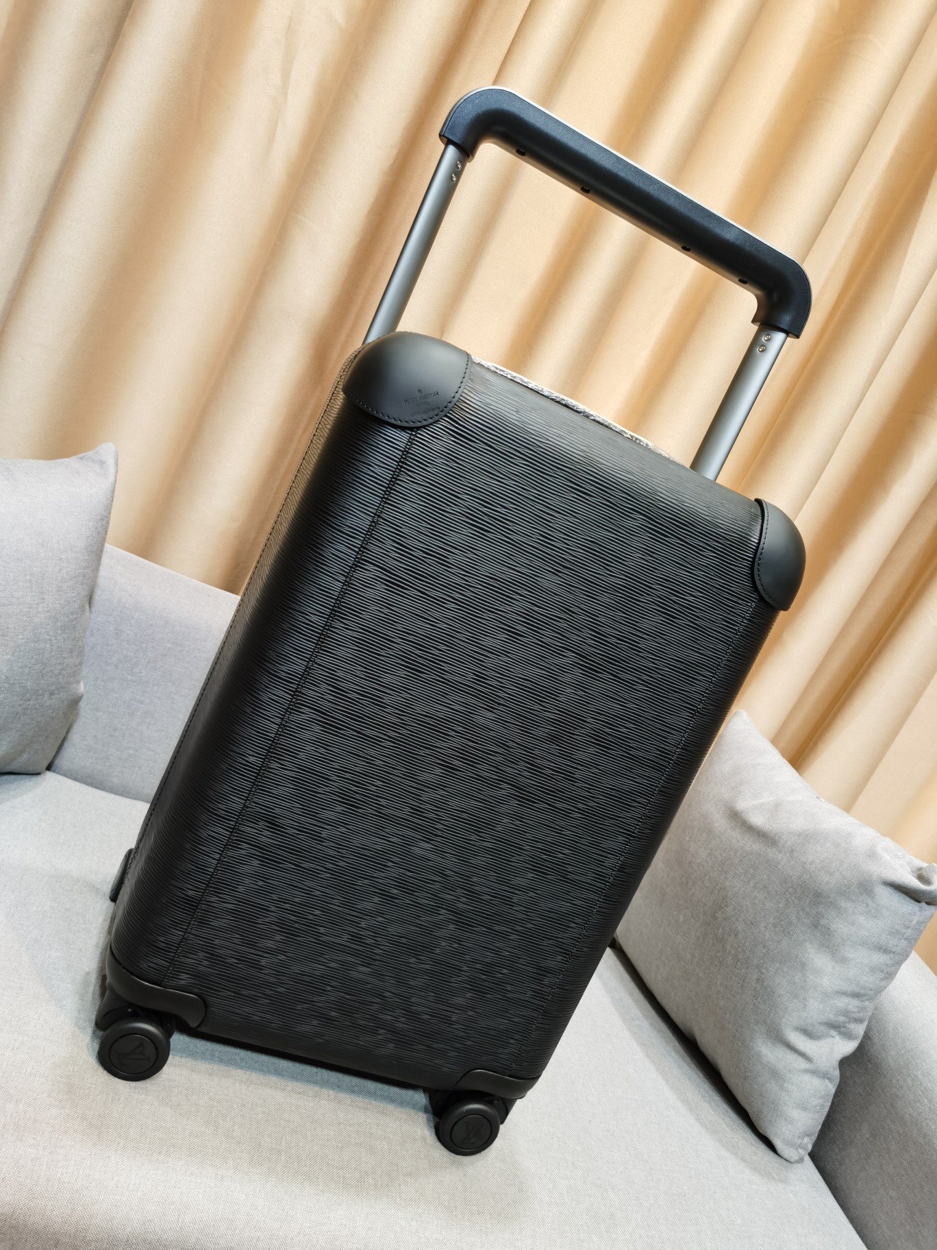 L*ouis V*uitton Luggage