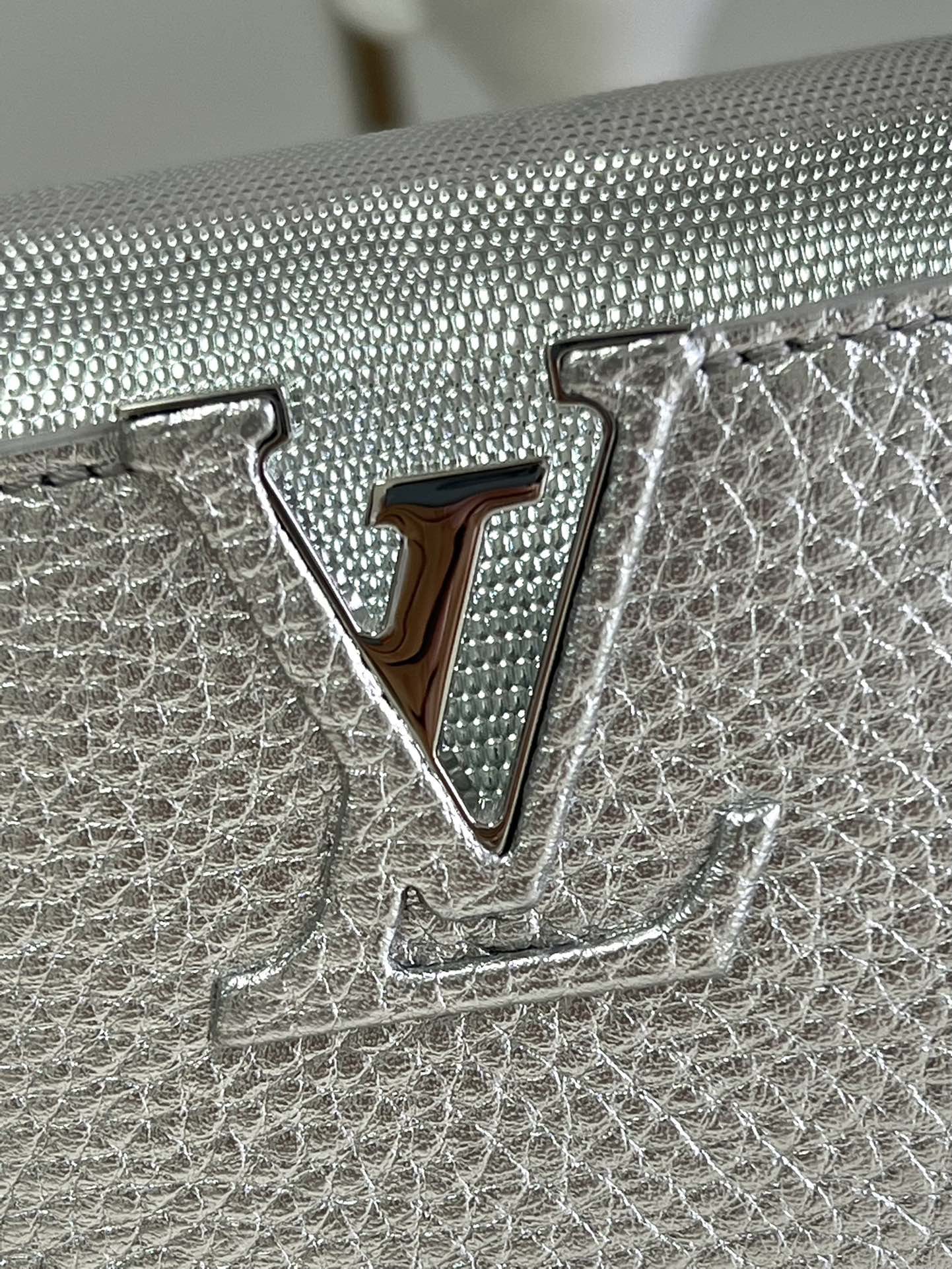 L*ouis V*uitton Bag Top Quality 21*14*8cm