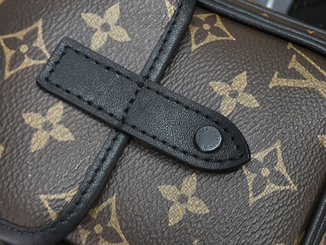 L*ouis V*uitton Bag Top Quality 15*17*8CM