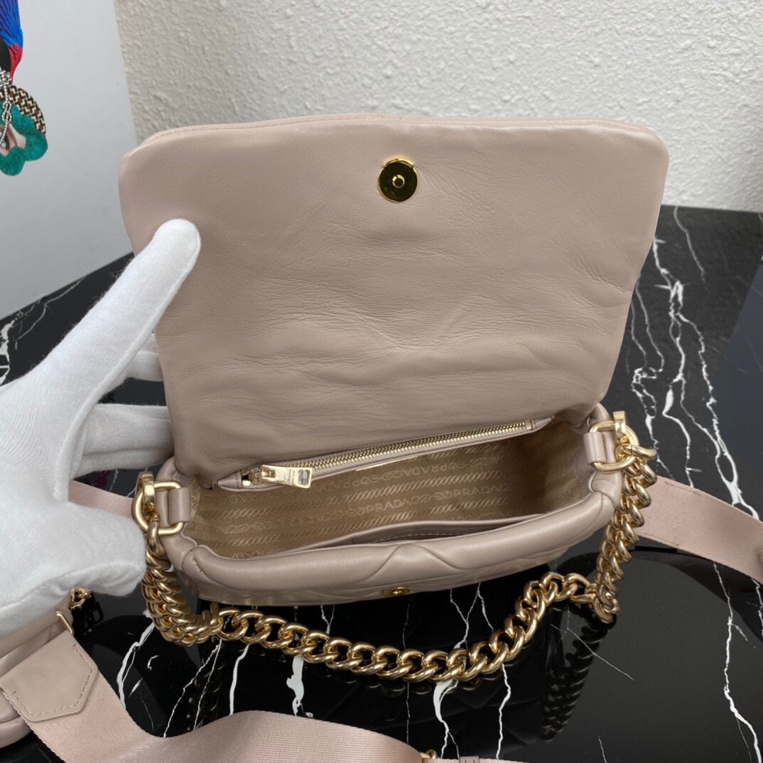 P*rada Top Bag 21*16*7cm