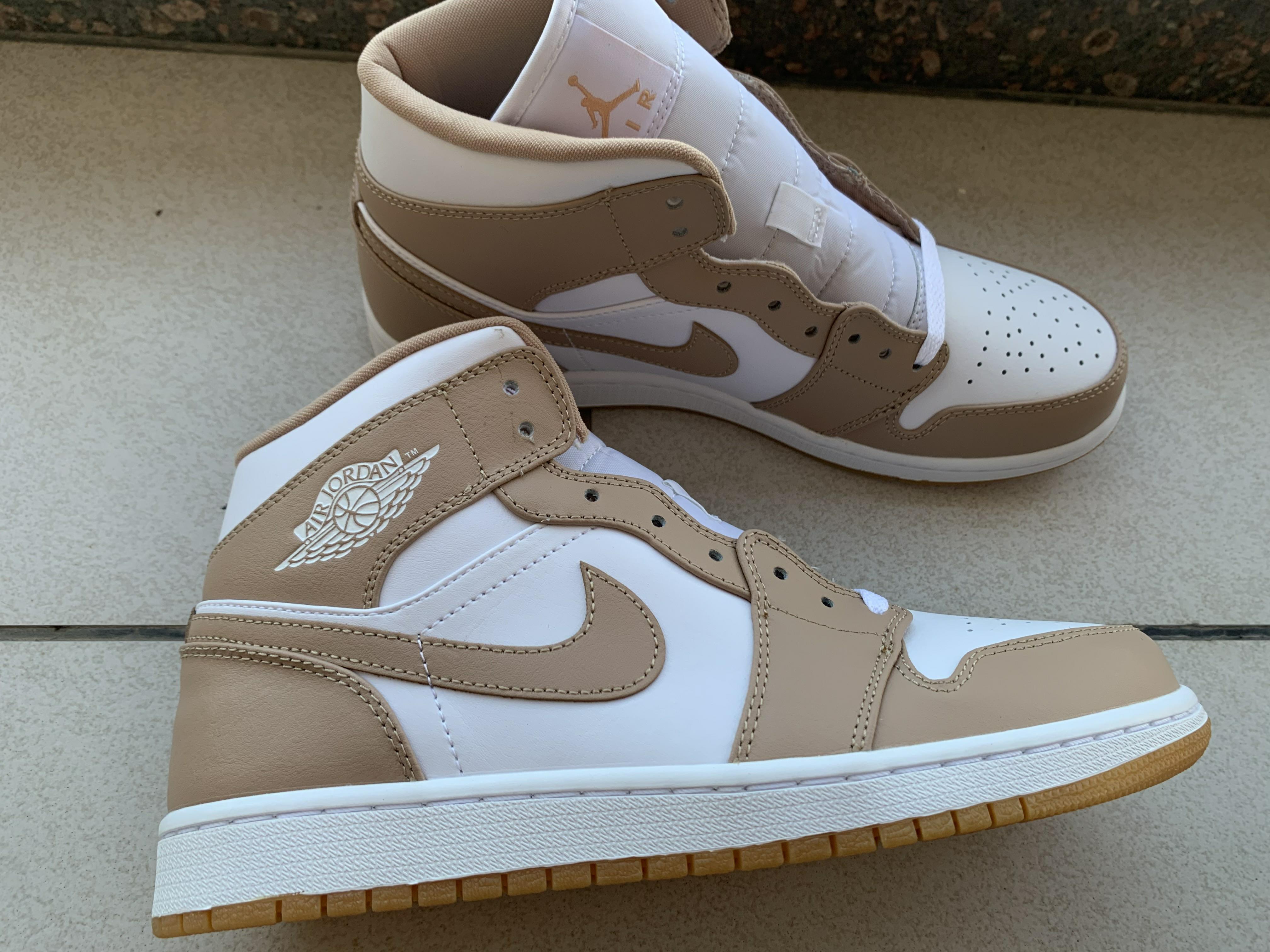Air Jordan 1 Mid