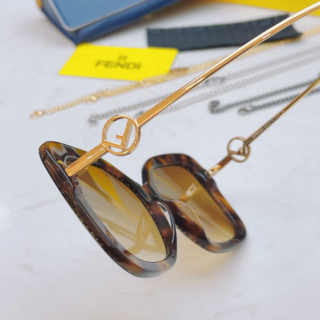 F*endi Glasses Top