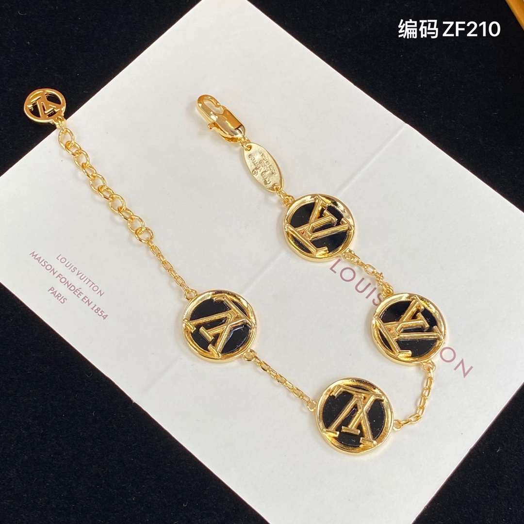 Necklace001