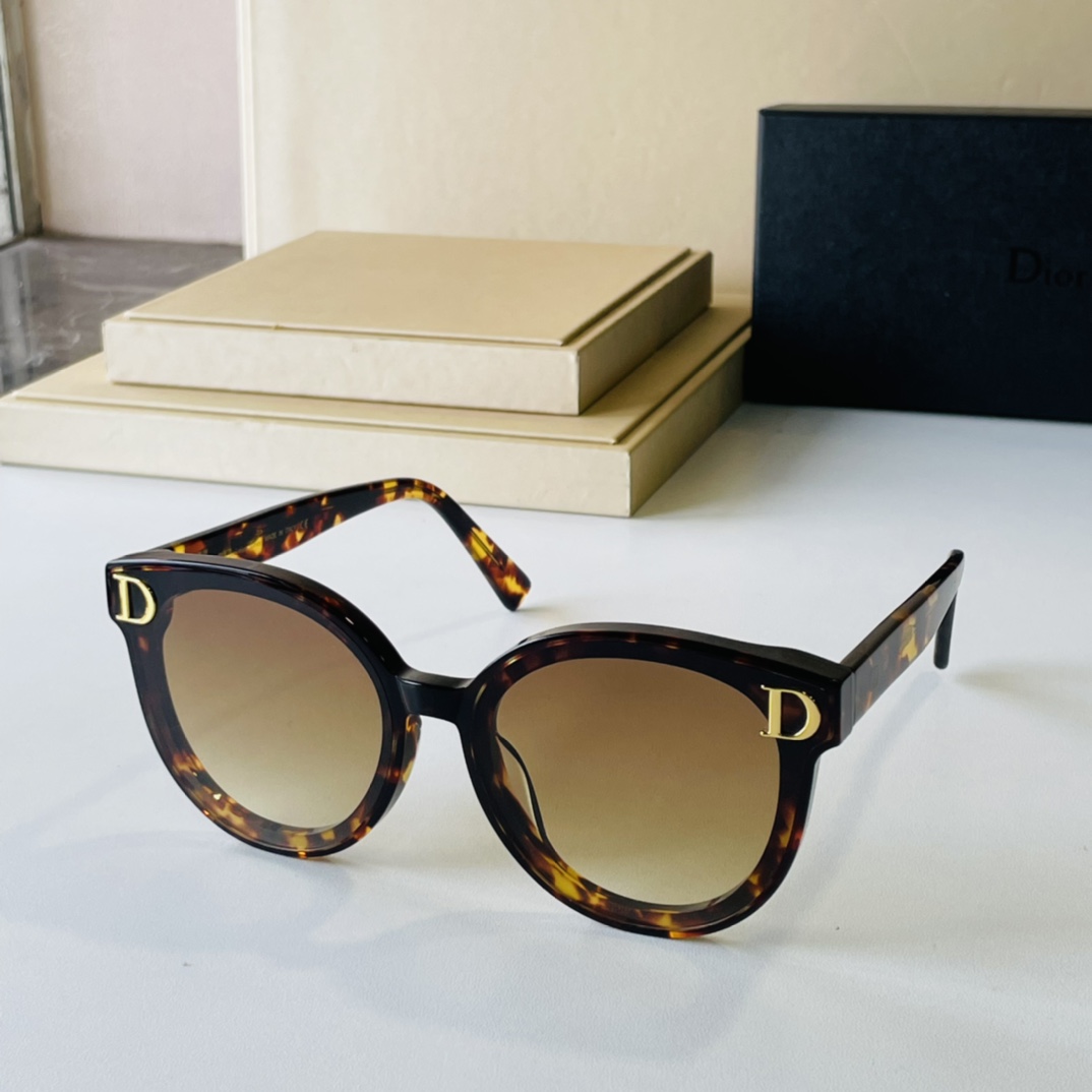 D*ior Glasses Top