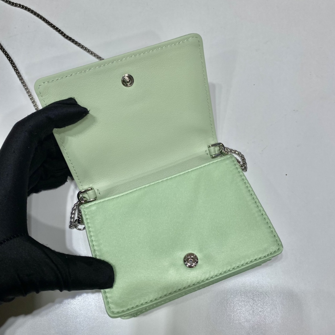 P*rada Bag Top Quality 11.5*8CM