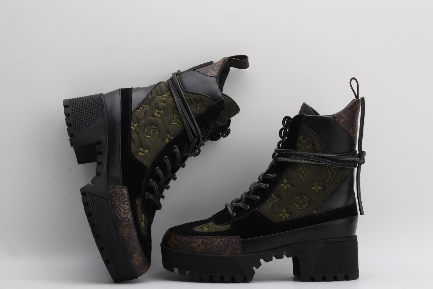 Women L*ouis V*uitton Top Sneaker