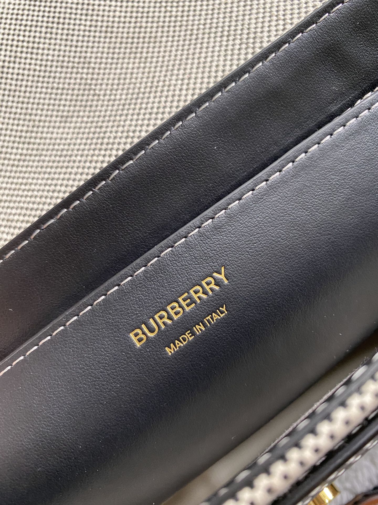 B*urberry Bag Top Quality 25*8.5*18CM