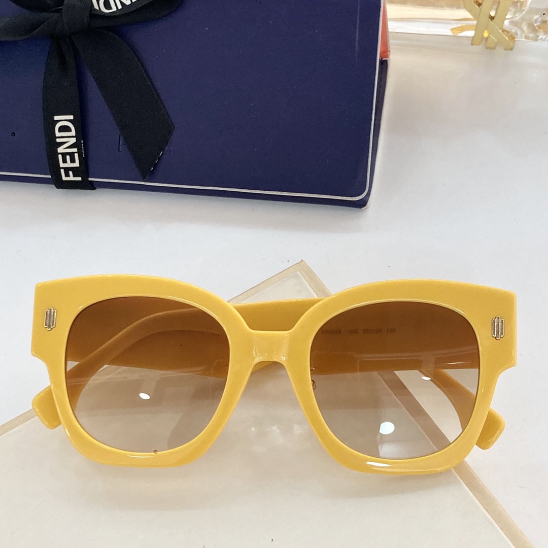 F*endi Glasses Top