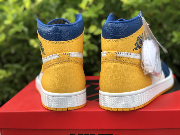 Air Jordan 1 Mid CZ6909-100