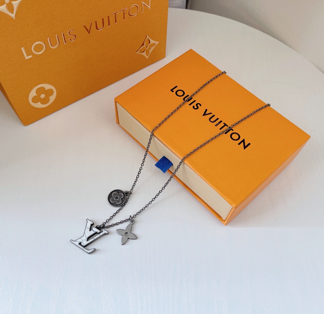 Necklace009