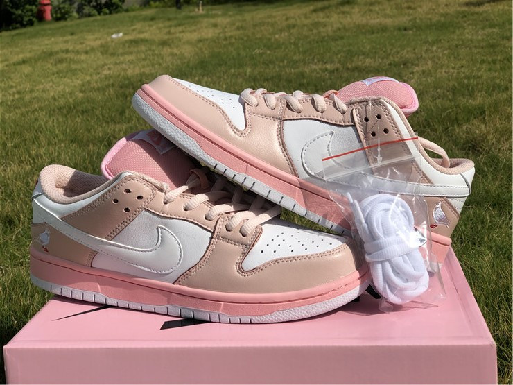 from Nike Dunk SB BV1310 012