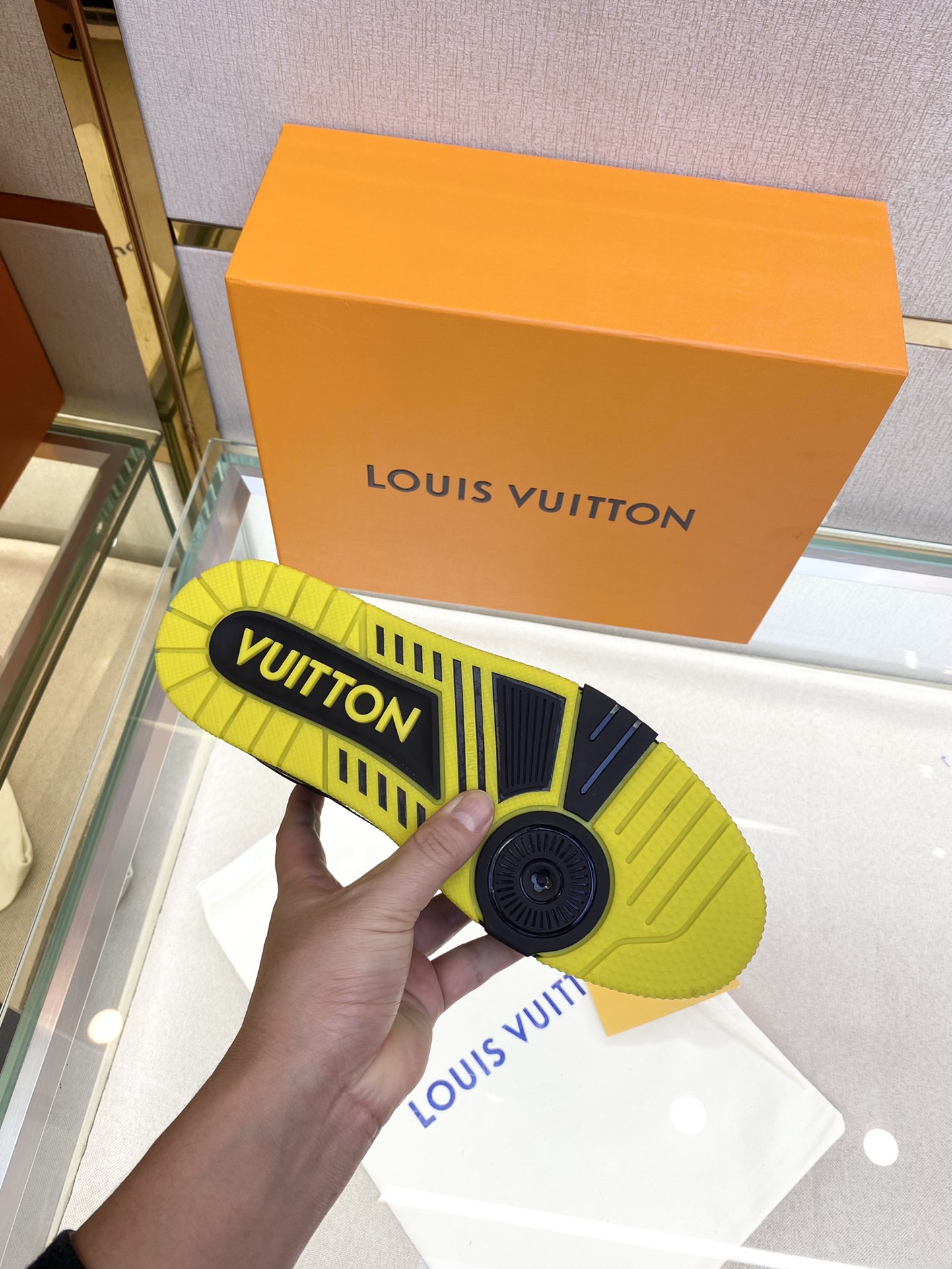 Men L*ouis V*uitton Top Sneaker
