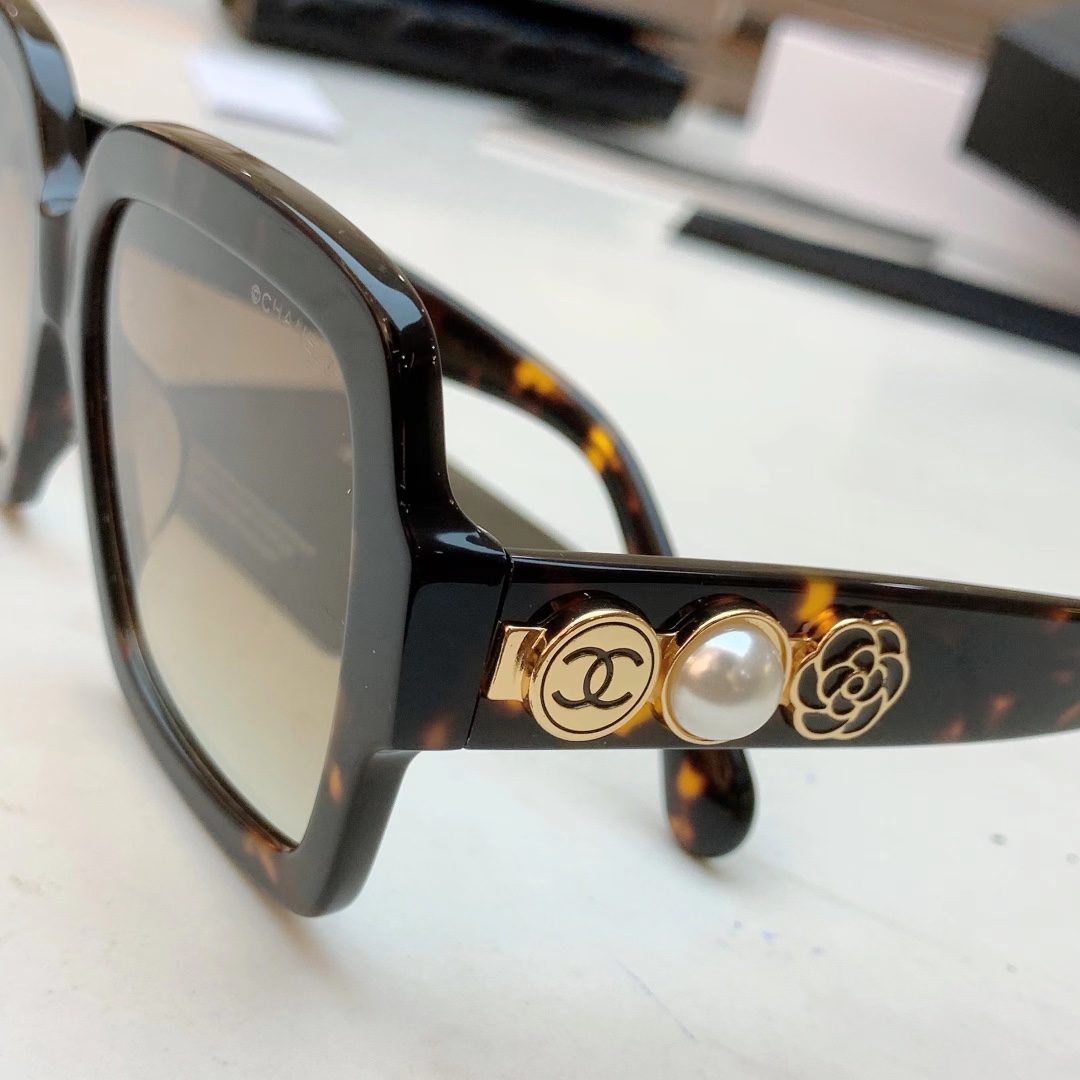 C*hanel Glasses Top