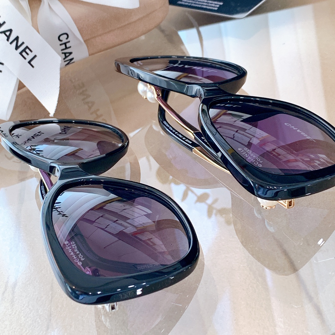 C*hanel Glasses Top