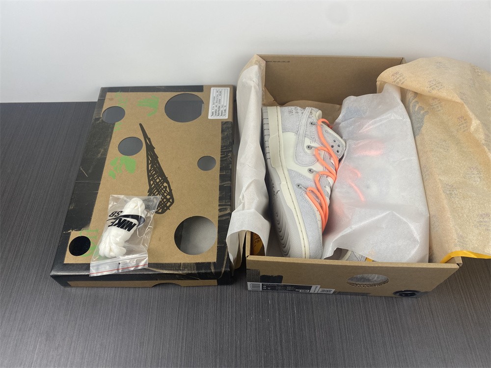 from O*ff-W*hite x Nike Dunk Low
