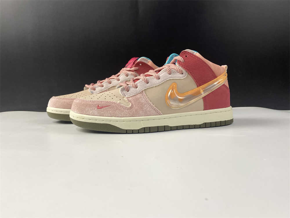 from Social Status x Nk SB Dunk High Pro QS DJ1173-600