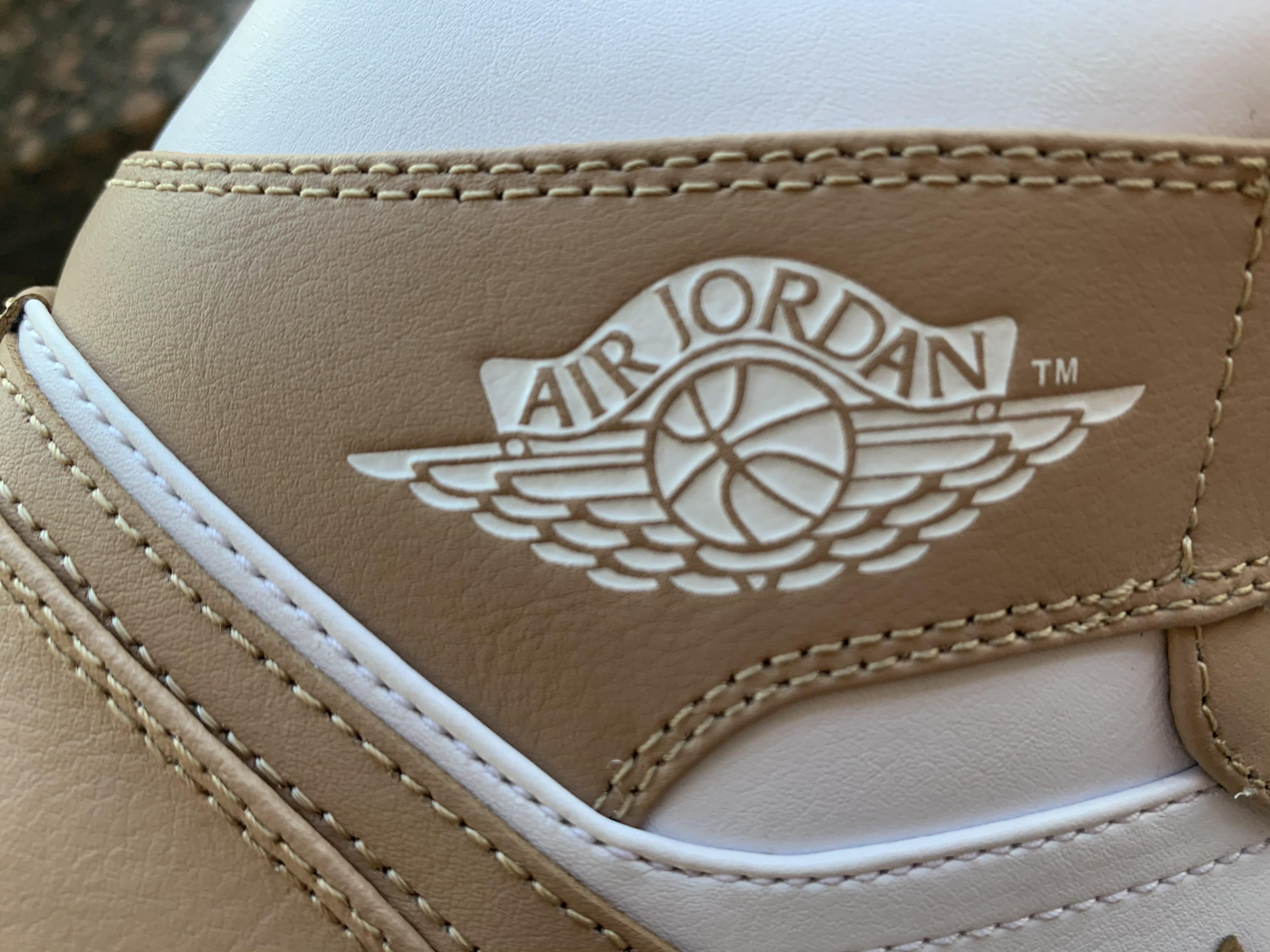 Air Jordan 1 Mid