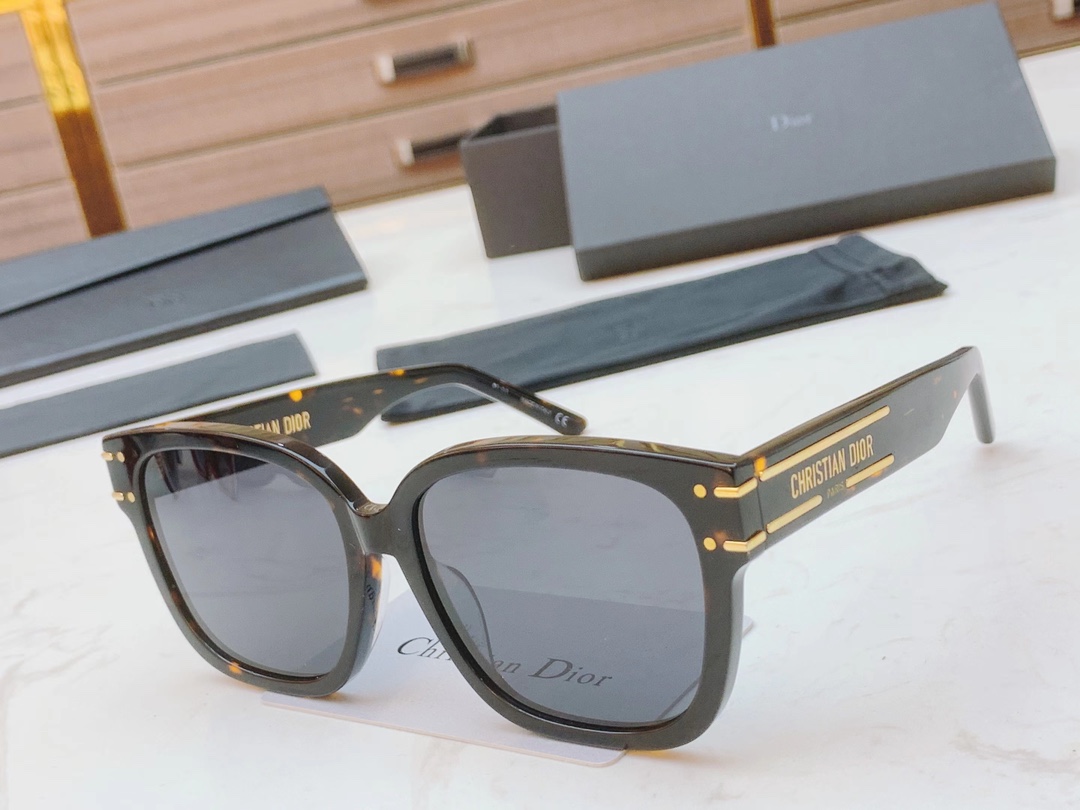 D*ior Glasses Top