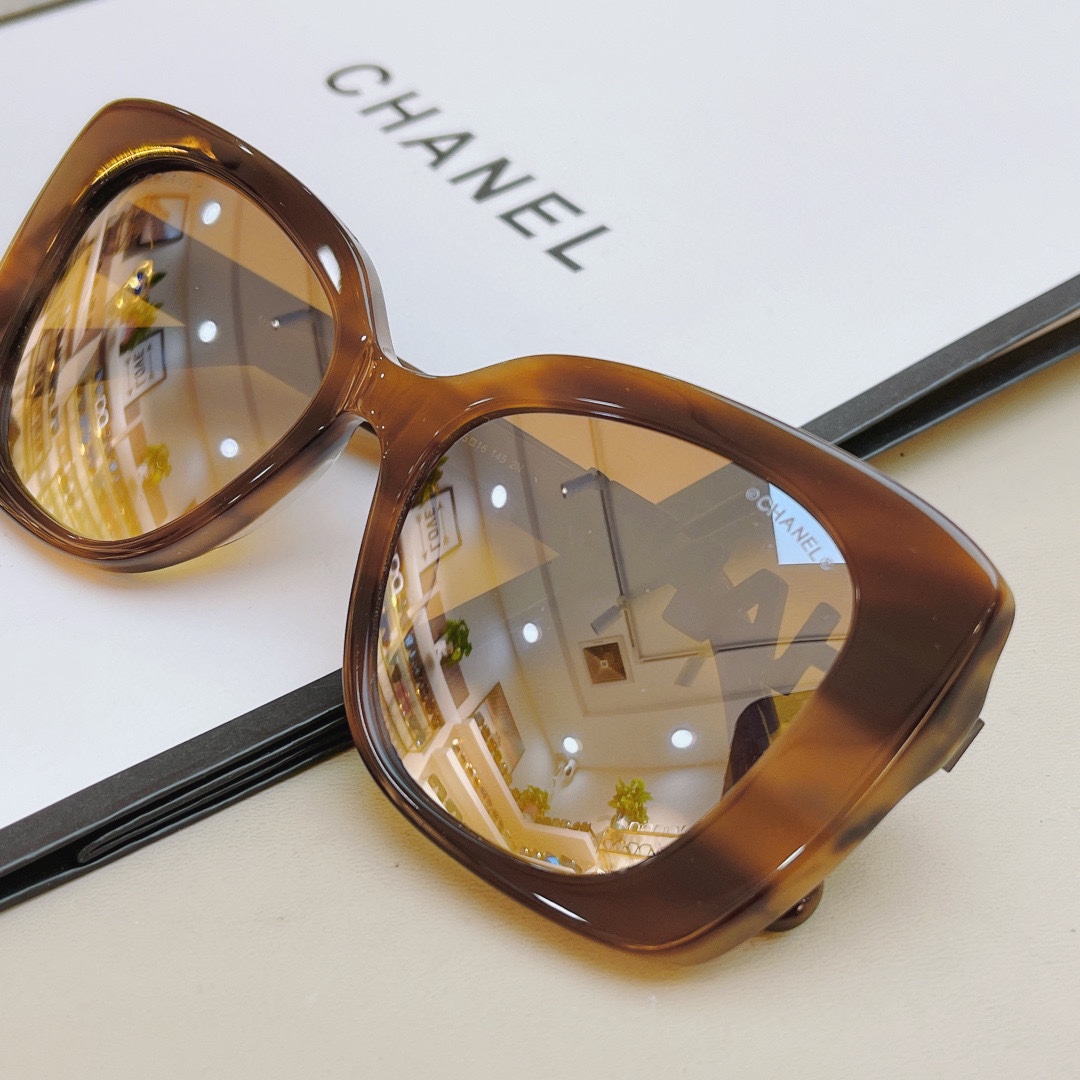 C*hanel Glasses Top
