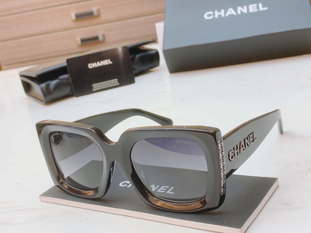 C*hanel Glasses Top