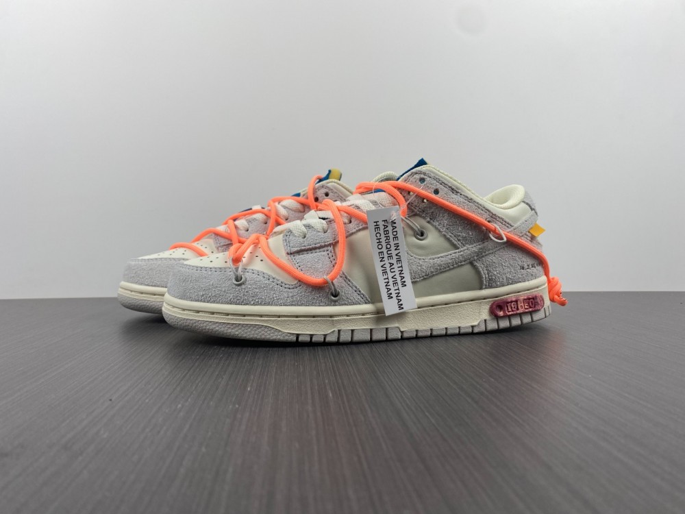 from O*ff-W*hite x Nike Dunk Low