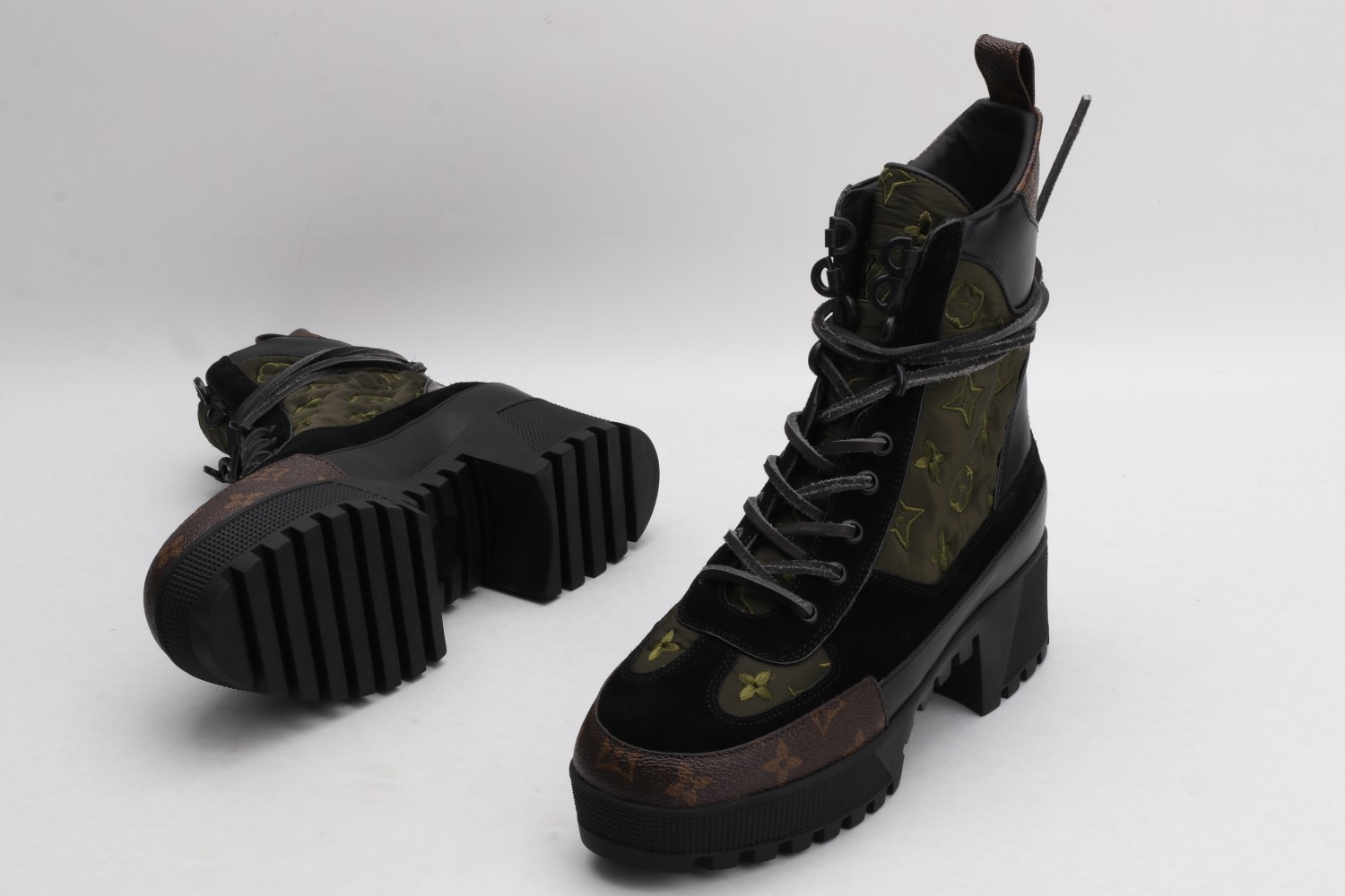 Women L*ouis V*uitton Top Sneaker