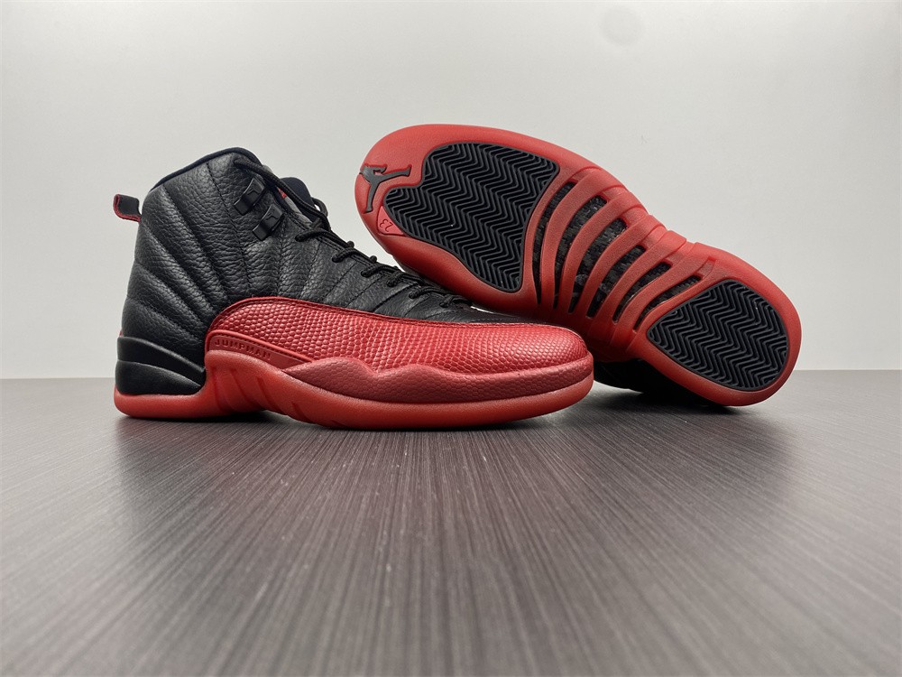 Air Jordan 12