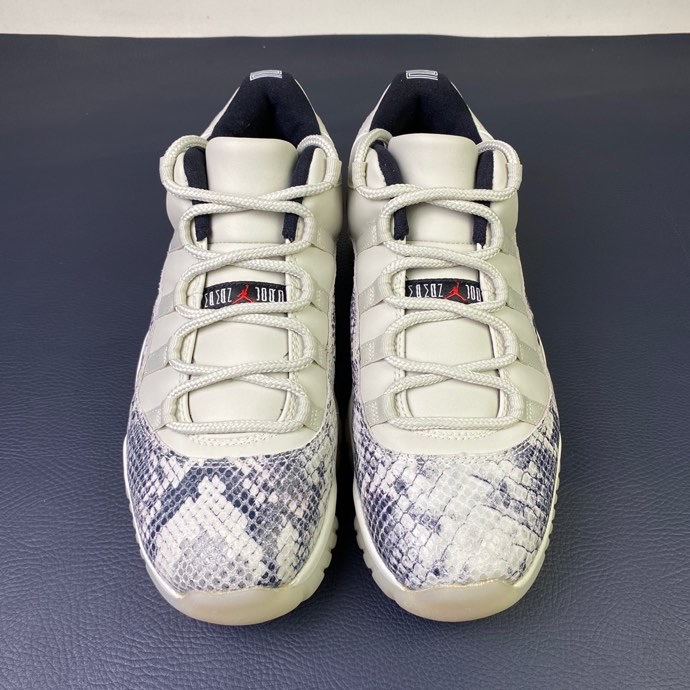 Air Jordan 11