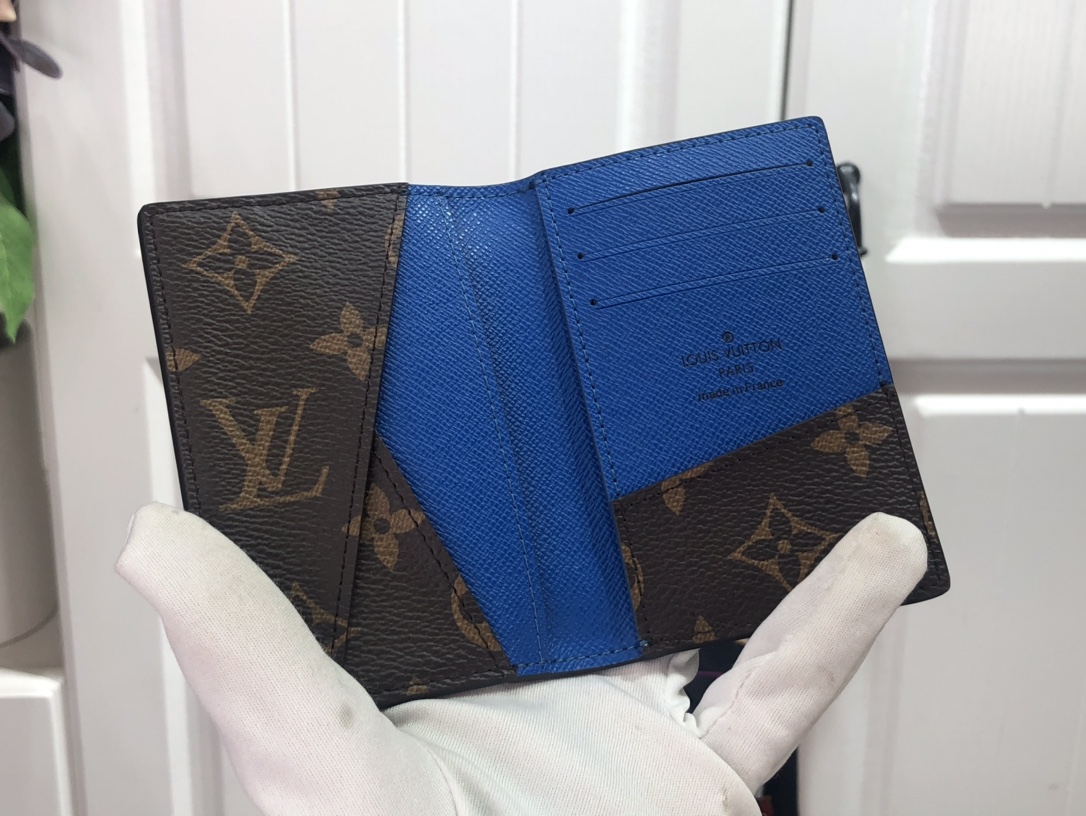 L*ouis V*uitton Bag Top Quality 8*11*1CM