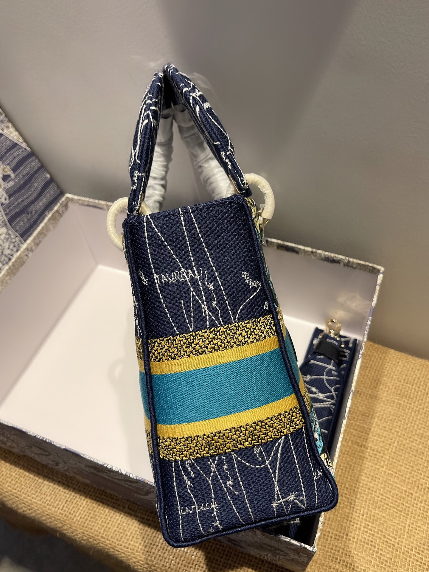 D*ior Top Bag 24*20*11cm
