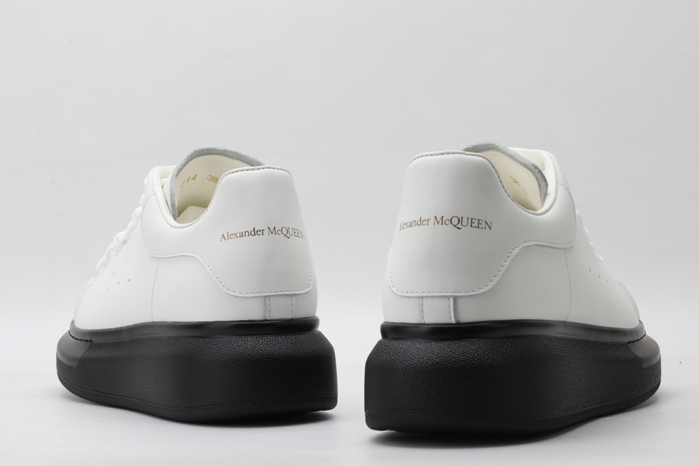 A*exander M*queen Sneaker