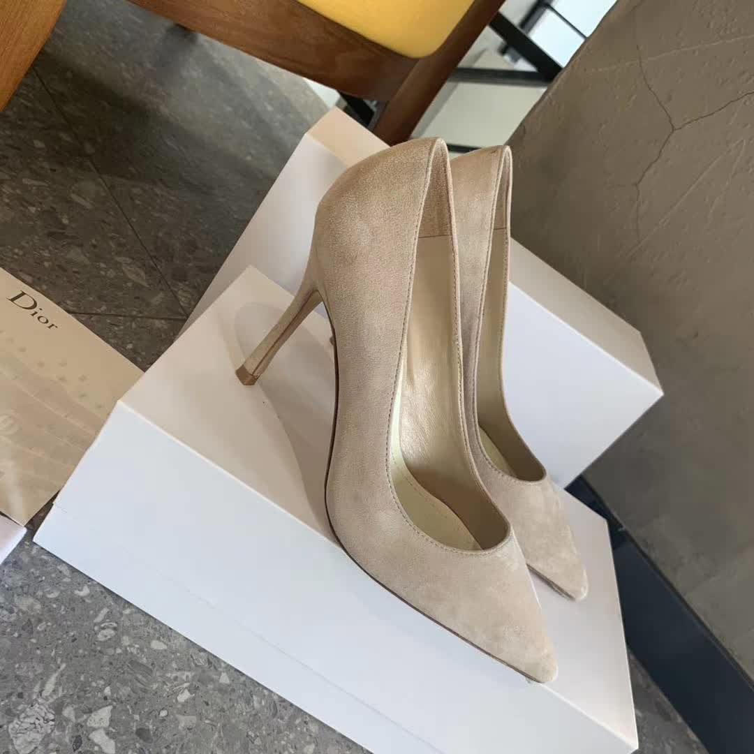 Women D*or Pump