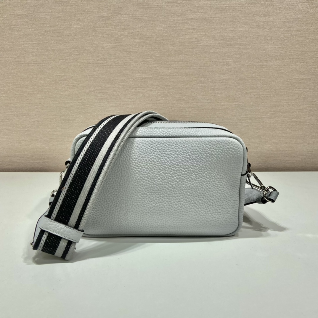 P*rada Bag Top Quality 22*14*8CM