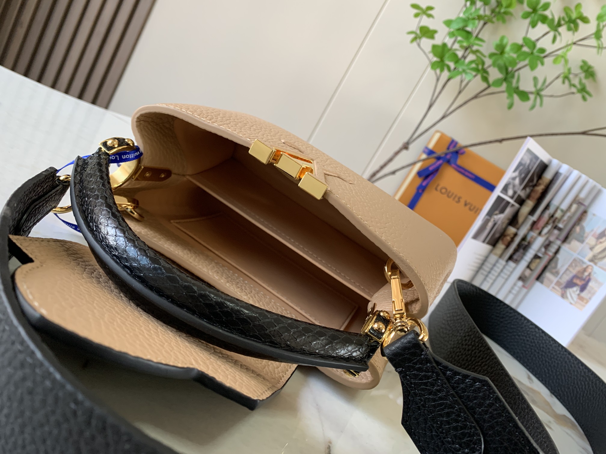 L*ouis V*uitton Bag Top Quality 21*14*8CM