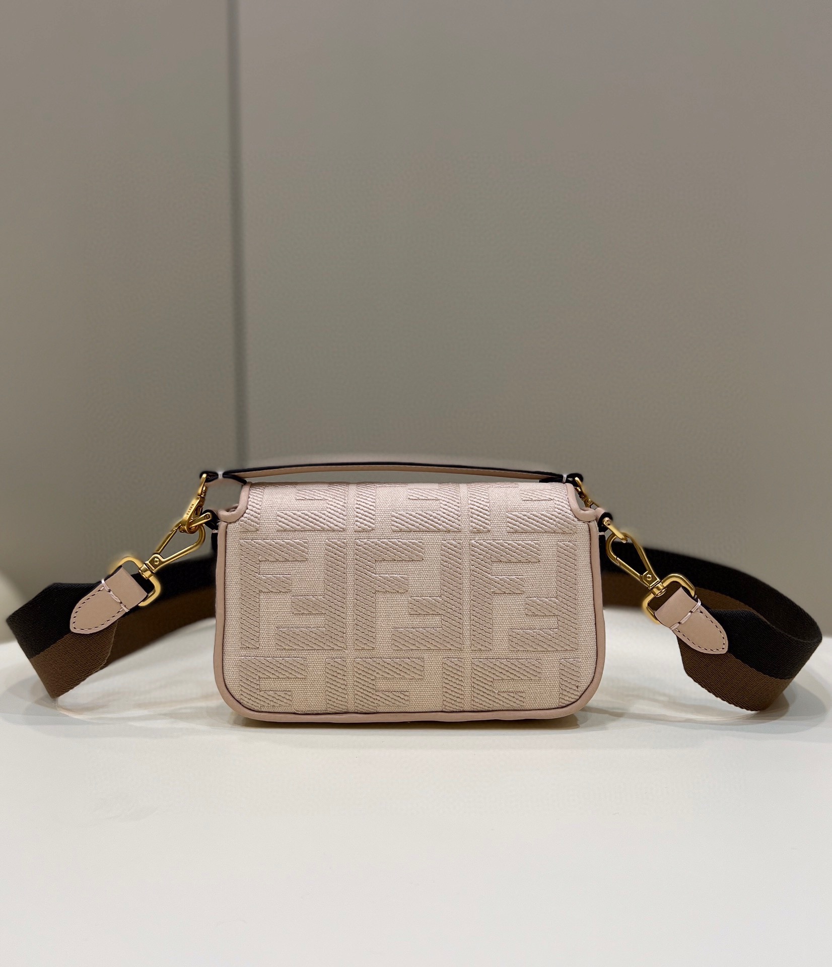 F*endi Bag Top Quality 19*11.5*4CM