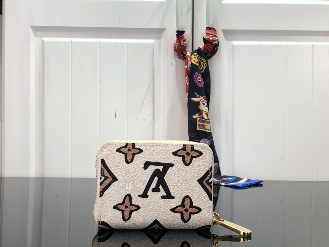 L*ouis V*uitton Bag Top Quality 11*8.5*2cm