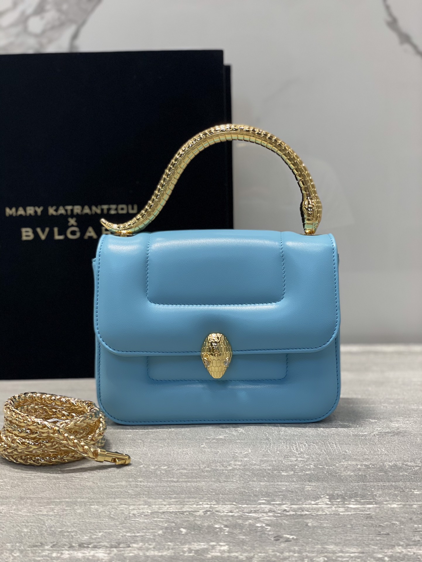 B*vlgari Top Quality Bag 19.2*15*6CM