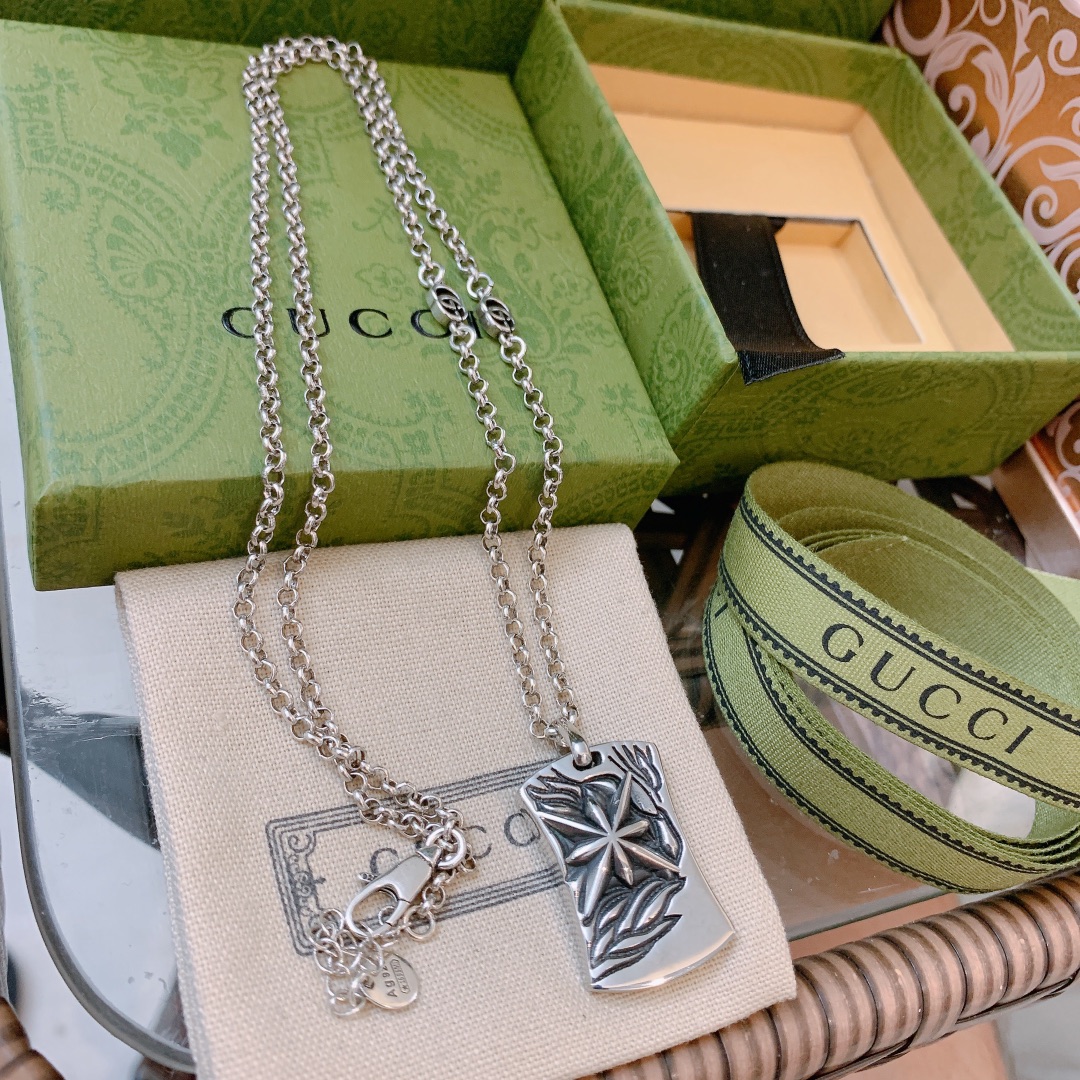 Necklace001