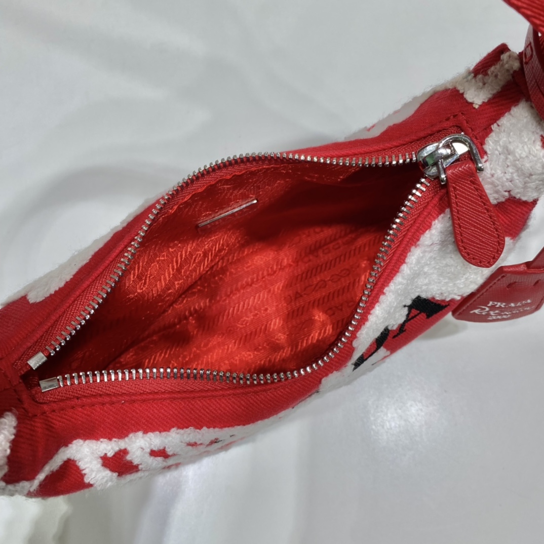 P*rada Bag Top Quality 23*17*6CM