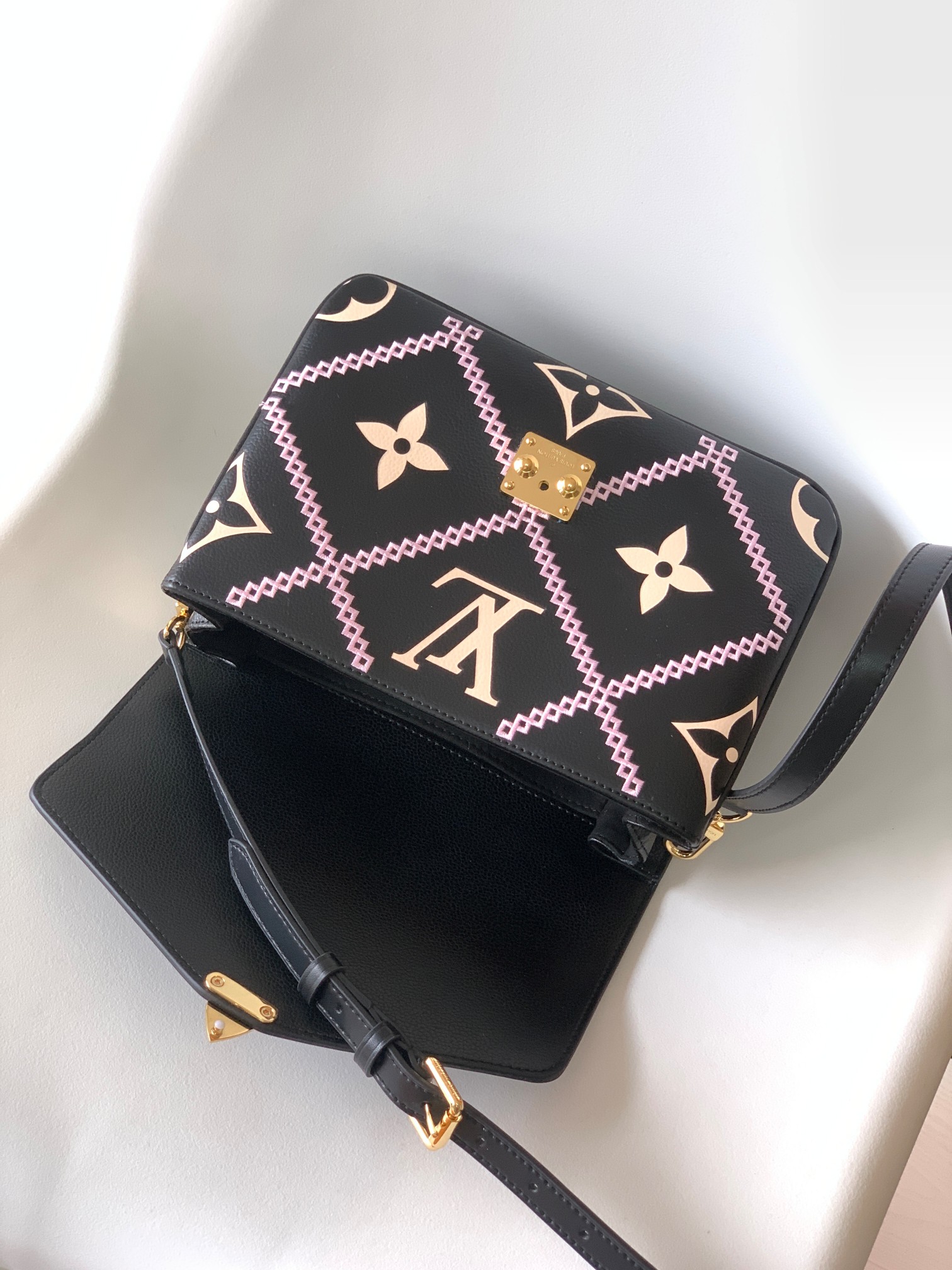 L*ouis V*uitton Bag Top Quality 25*19*7CM