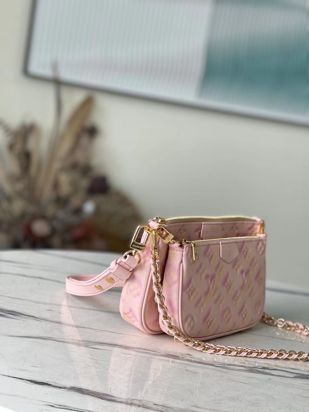 L*ouis V*uitton Top Bag 24*13.5*4CM