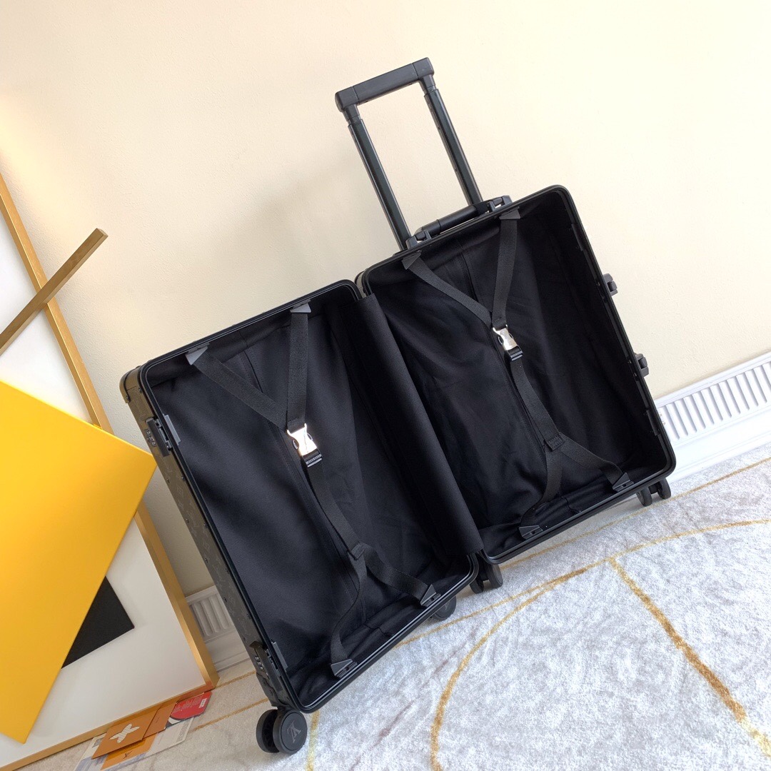L*ouis V*uitton Luggage