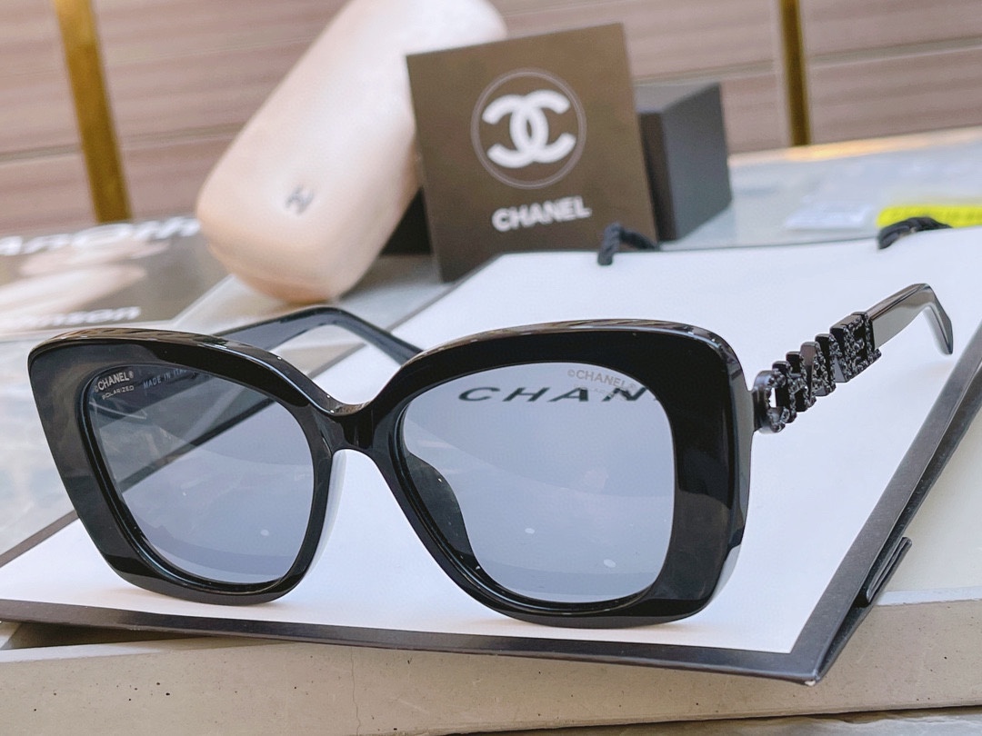 C*hanel Glasses Top