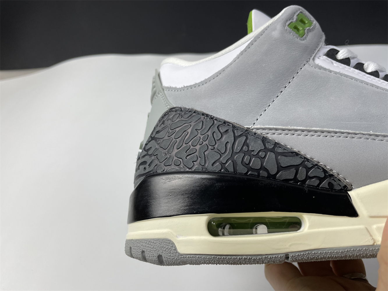 Air Jordan 3 136064-006