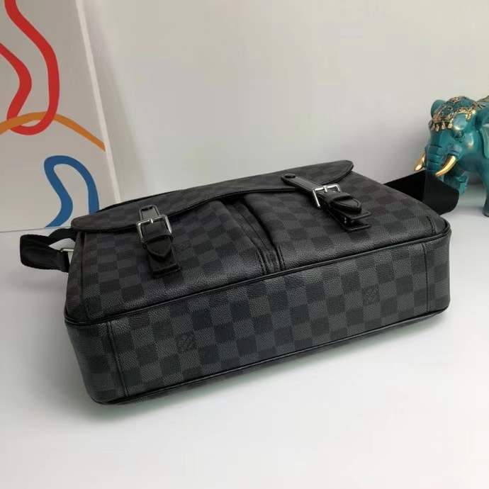 L*ouis V*uitton Top Bag