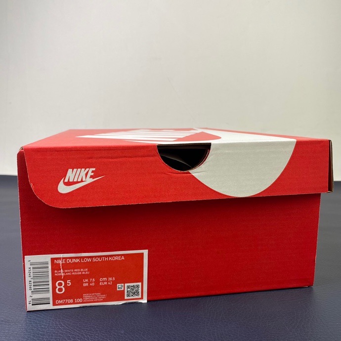 from Nike SB Dunk Low South Korea DM7708-100