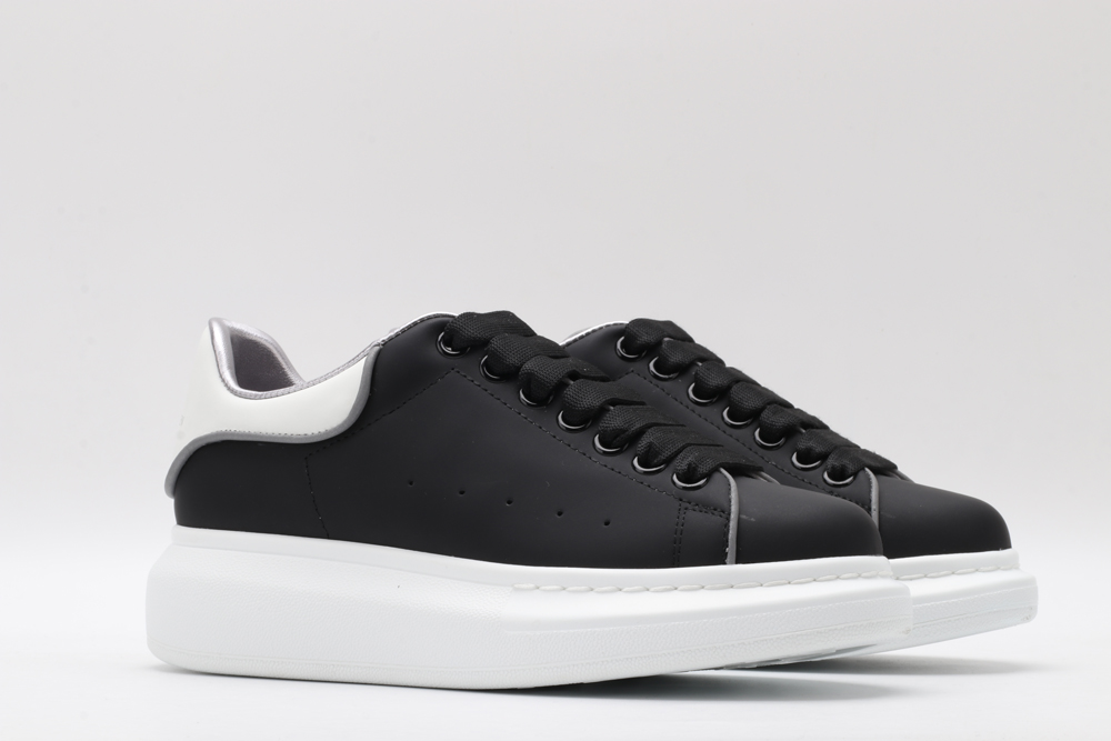 A*exander M*queen Sneaker